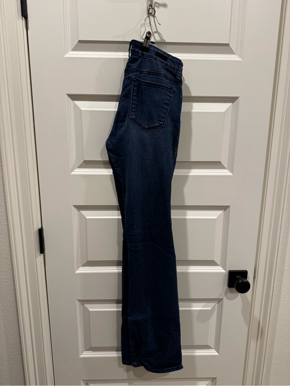 Classic Women's Dark Blue Straight Jeans